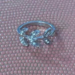 Silver Leaf Ring